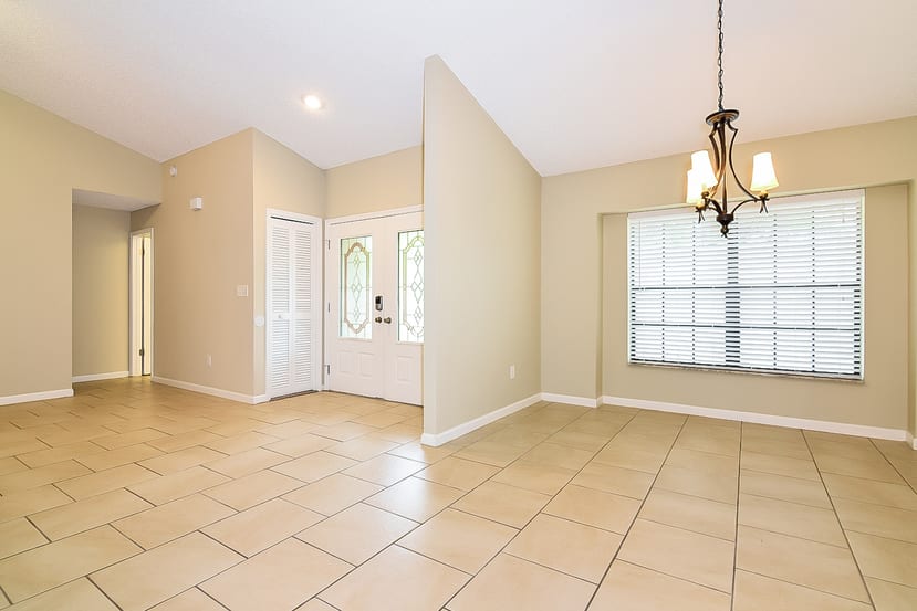 1406 Clarion Dr photo 5