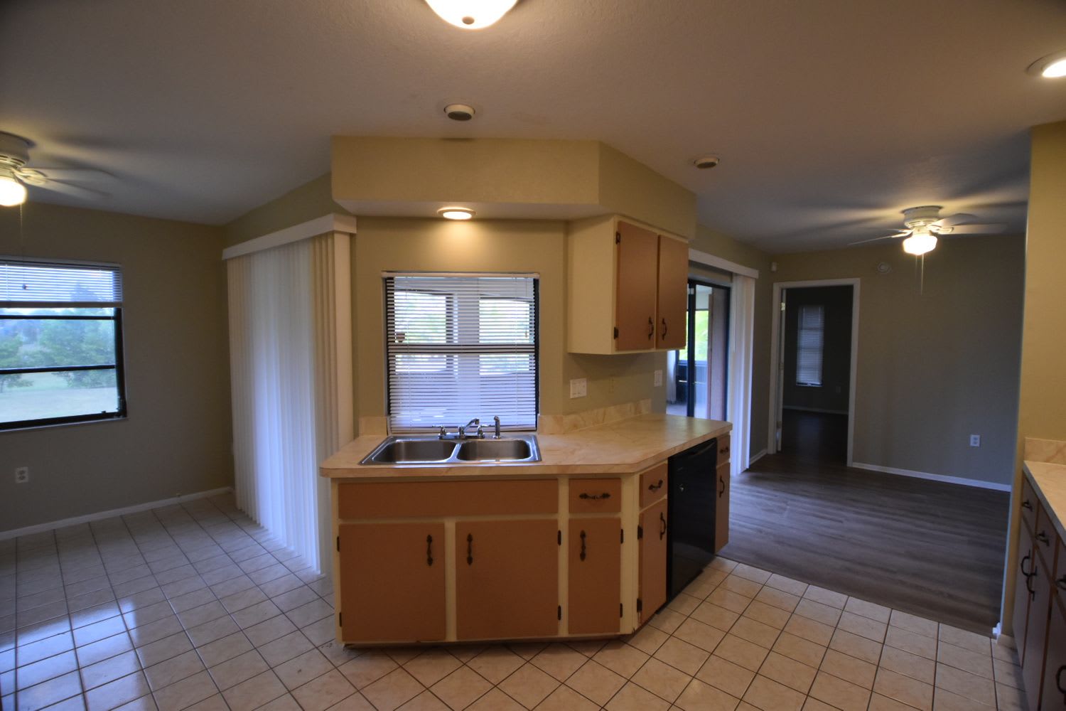 18187 Petoskey Cir photo 5