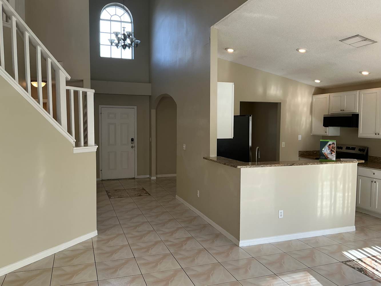 427 Symphony Pl photo 5