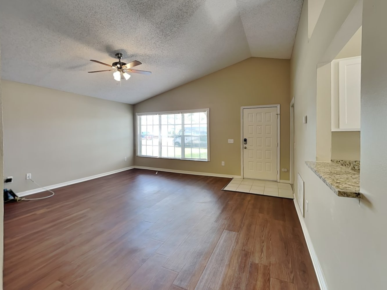 2479 Sagemont Dr photo 4