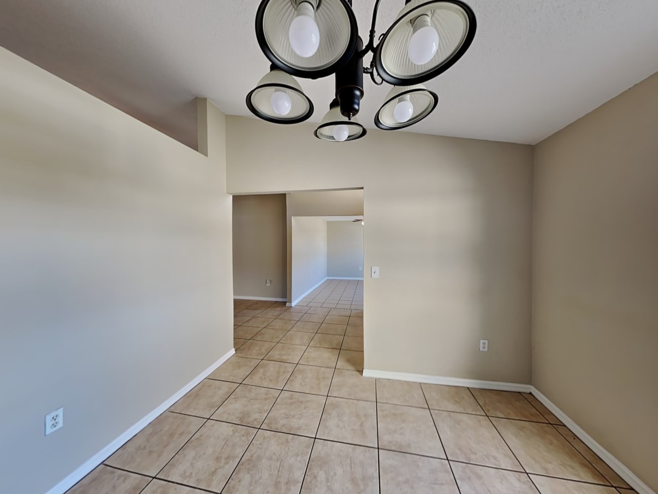 331 Drum Ct photo 4