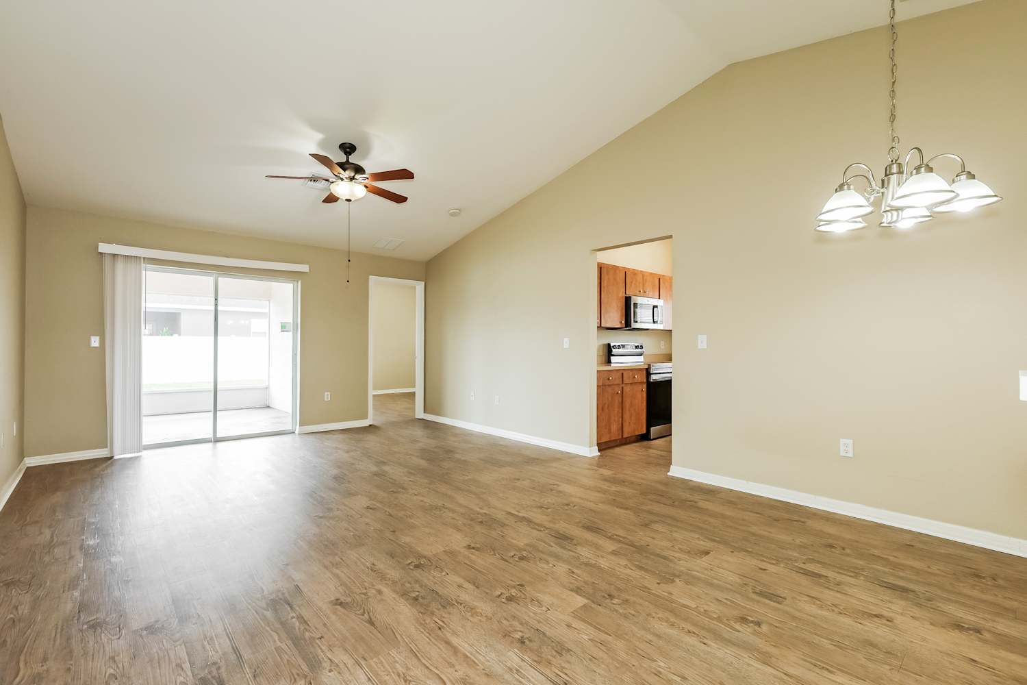 8749 Pebblebrooke Way photo 4