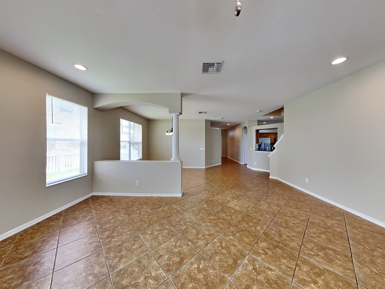 3303 Sisal Loop photo 4
