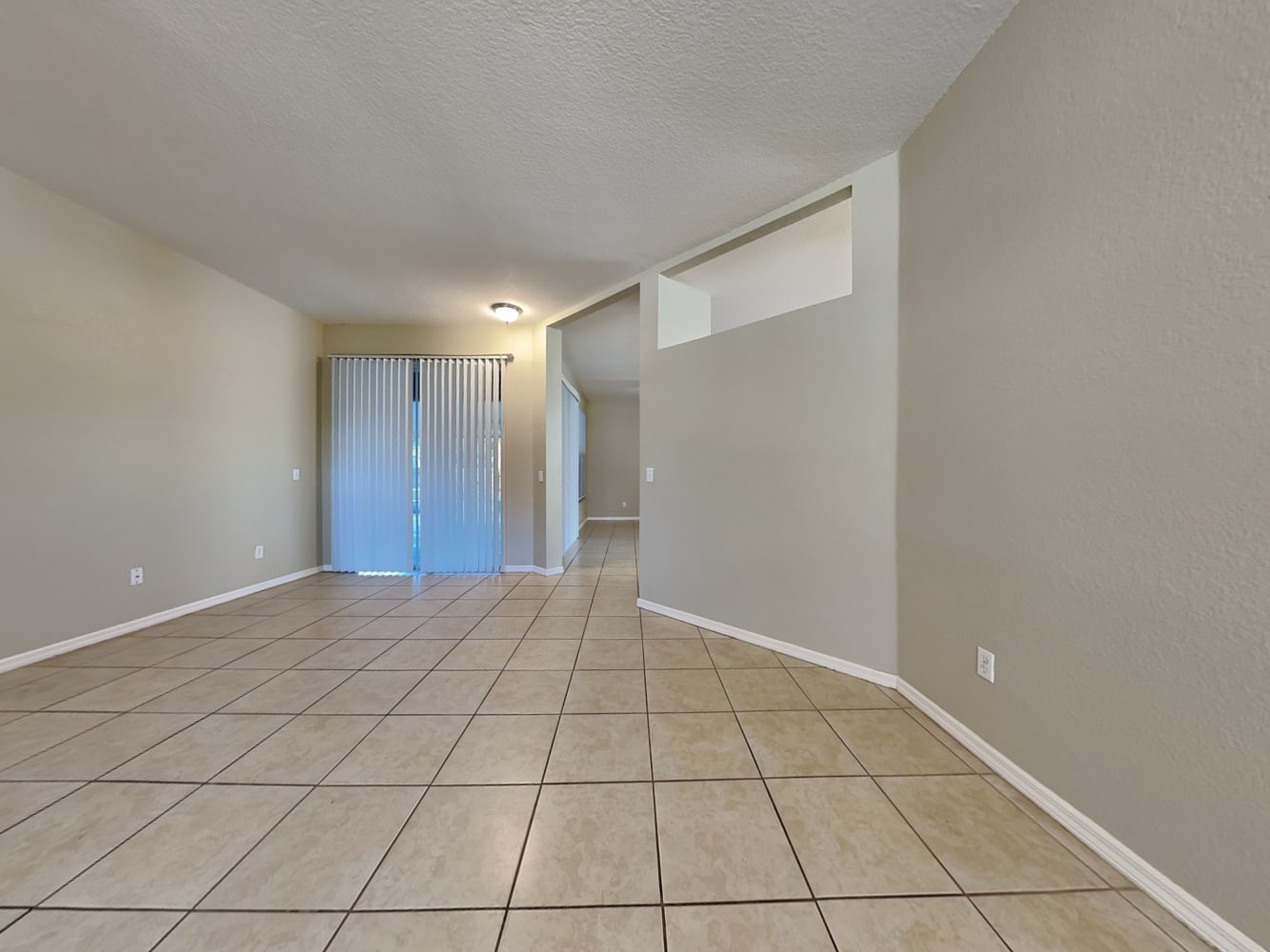 2808 Spring Meadow Dr photo 3