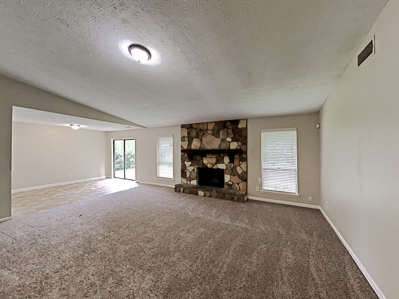 4700 Jamerson Forest Cir photo 3