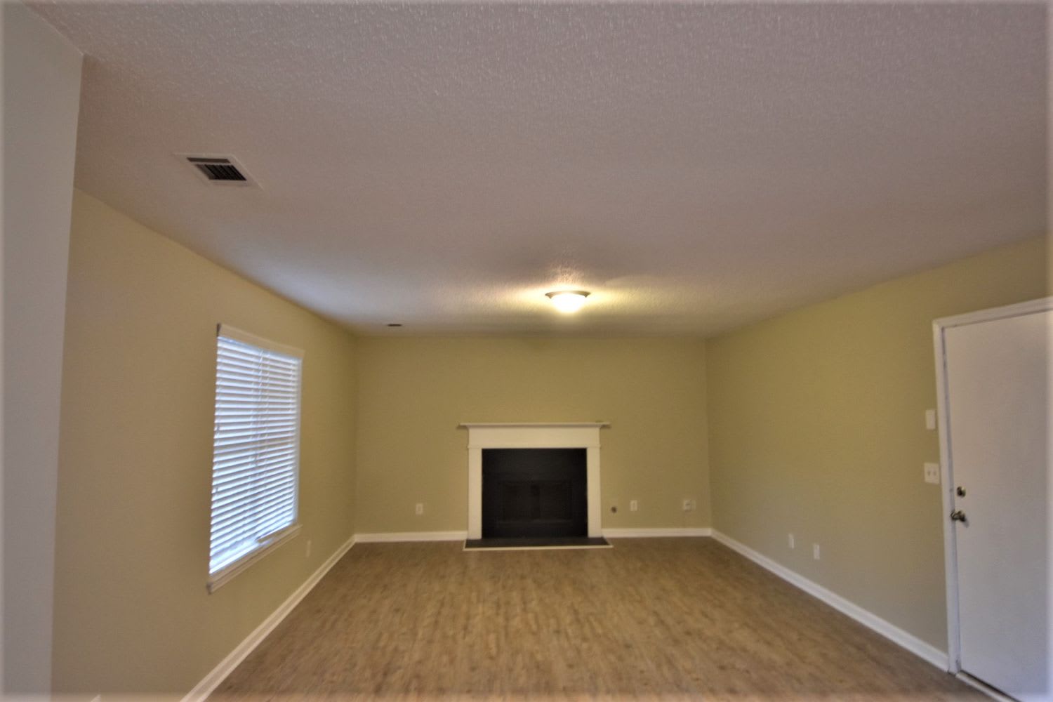 4183 Kingship Dr photo 5