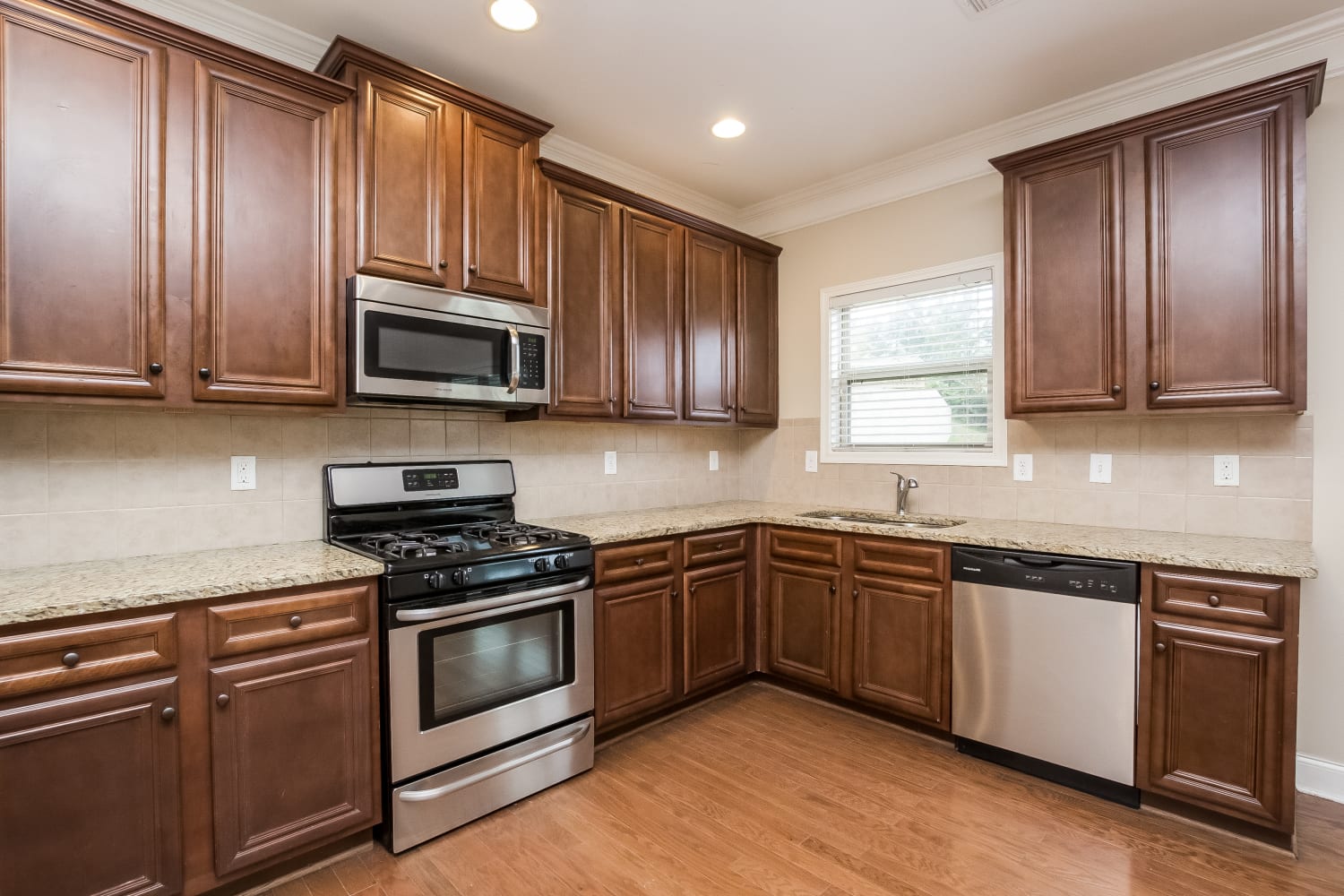 3827 Lake Haven Way photo 5