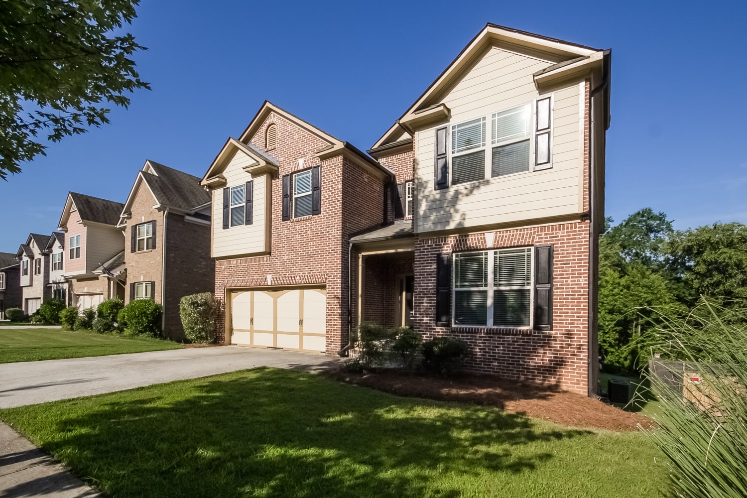 3602 Huddlestone Ln photo 2