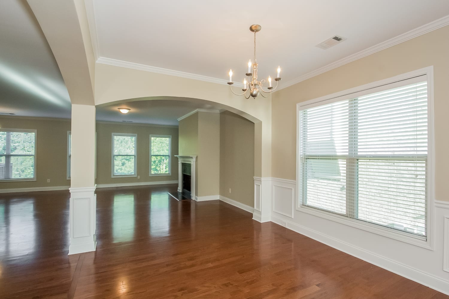 3602 Huddlestone Ln photo 4
