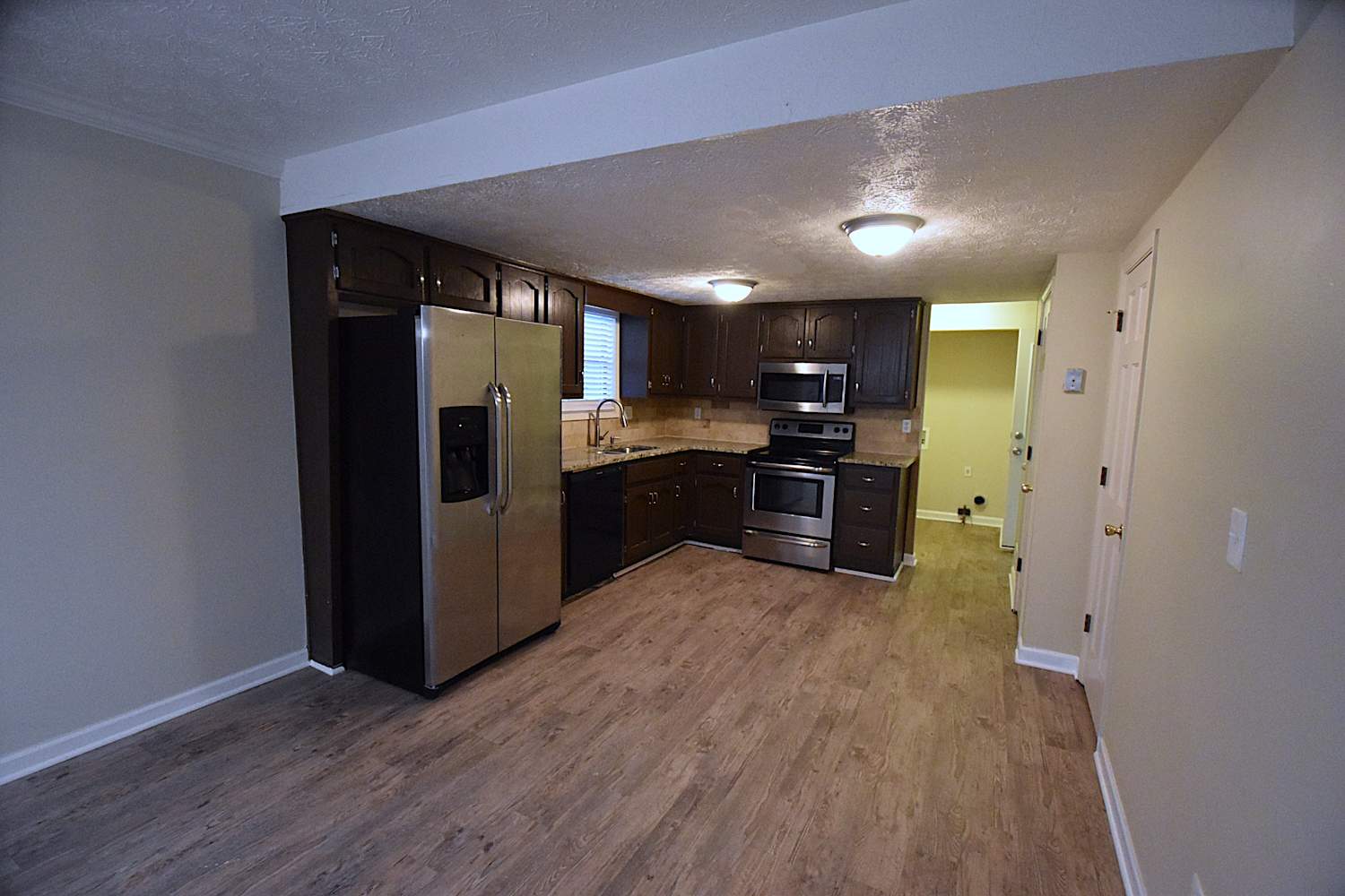 113 Carrollwood Dr photo 4