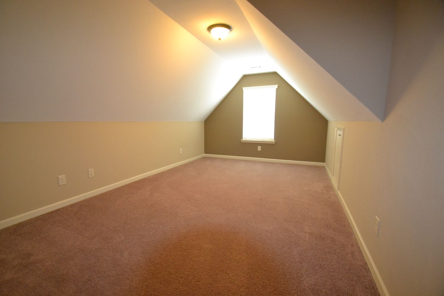 90 Bedford Park Dr photo 5