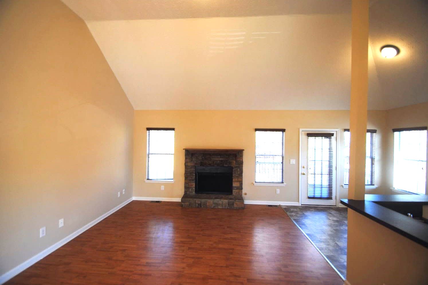 4088 Water Hole Ct photo 2