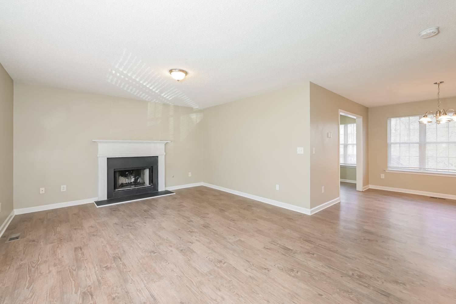 4198 Linkside Dr photo 5