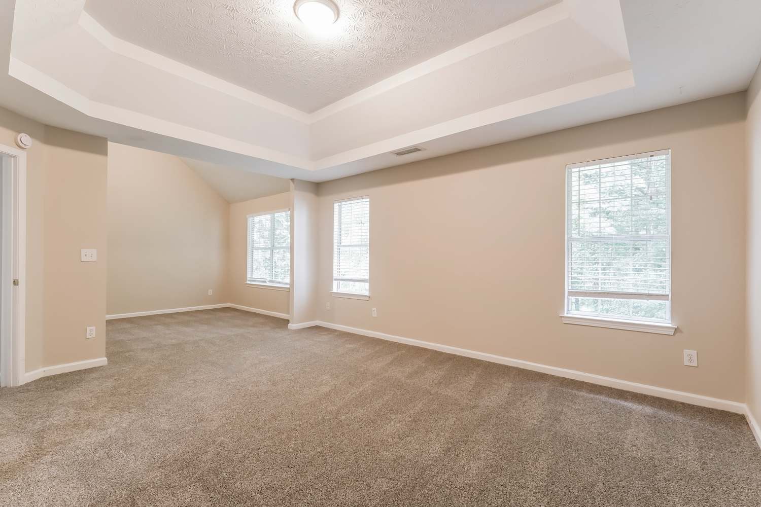 521 Michael Cir photo 5