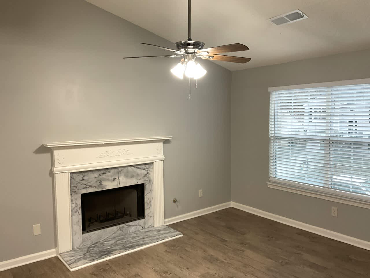 81 Hampton Oaks Dr photo 3