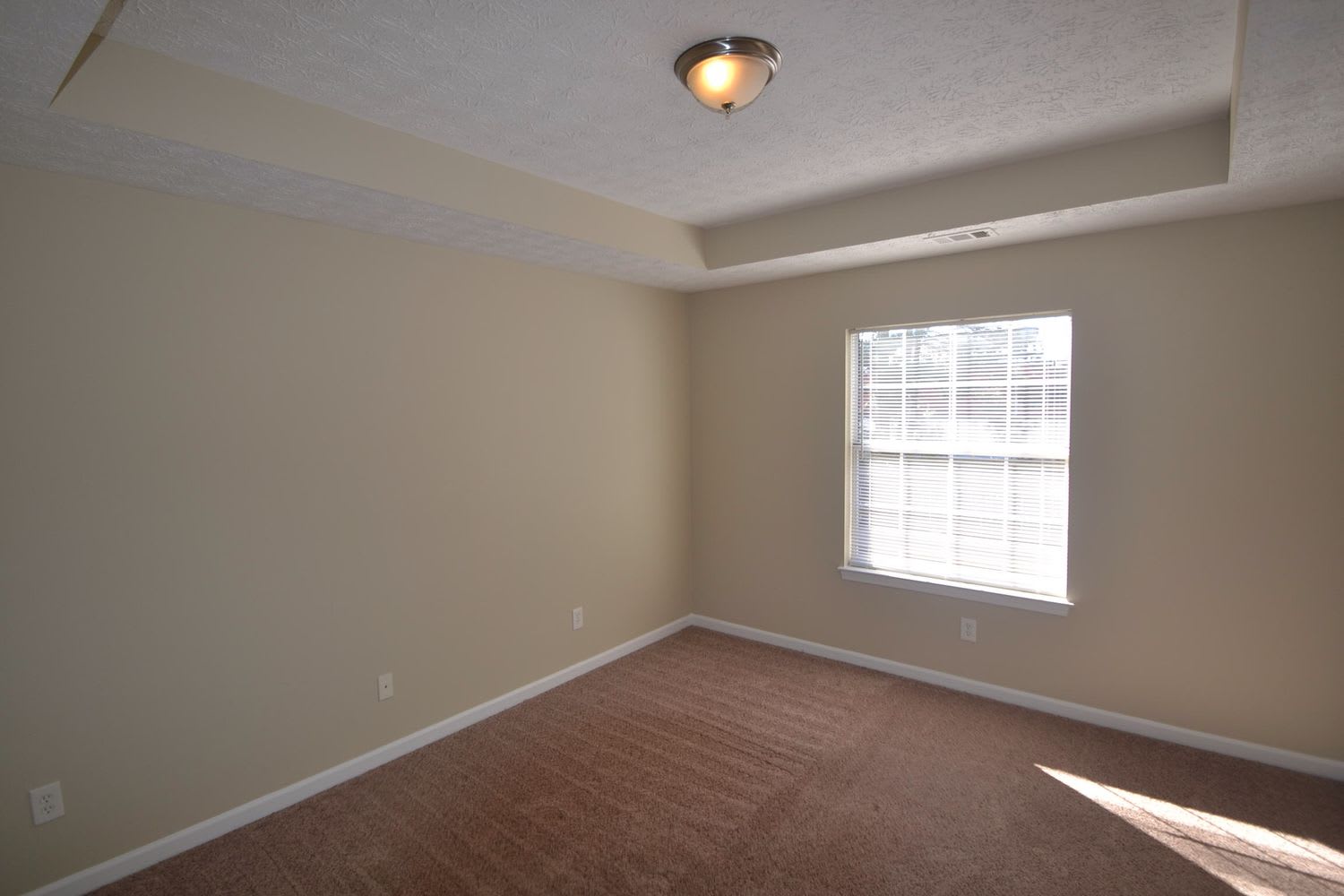 5653 Hidden Brook Cir photo 5