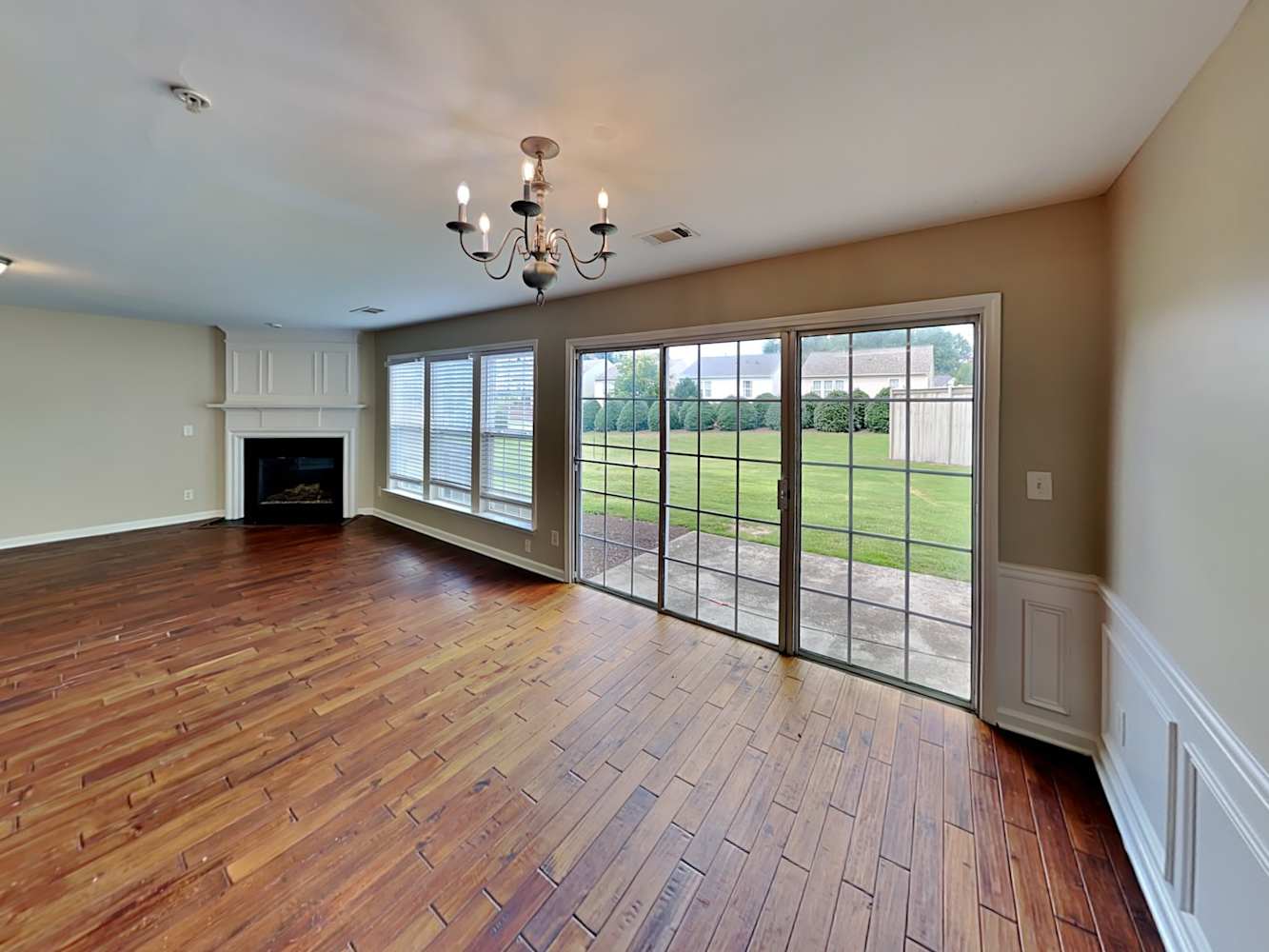 320 Balaban Cir photo 5