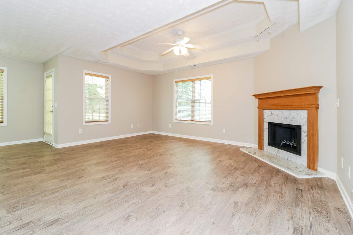 135 Longcreek Dr photo 5