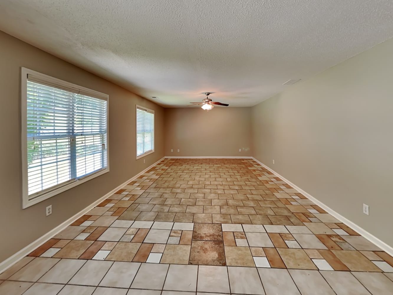 194 Adair Ct photo 5