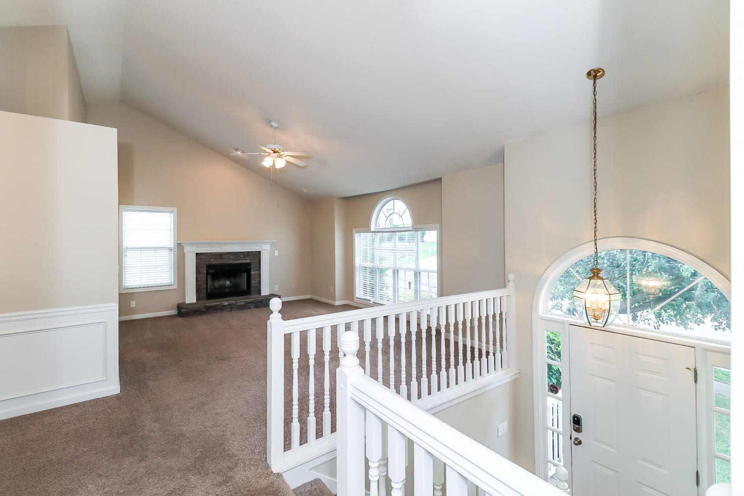 4067 Mount Vernon Dr photo 4