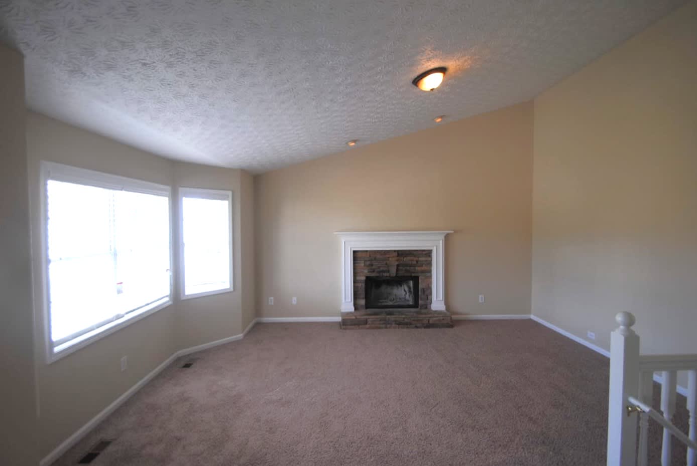 24 Fairview Hts photo 2