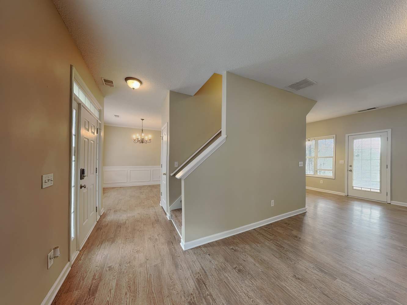 117 Omega Ct photo 5