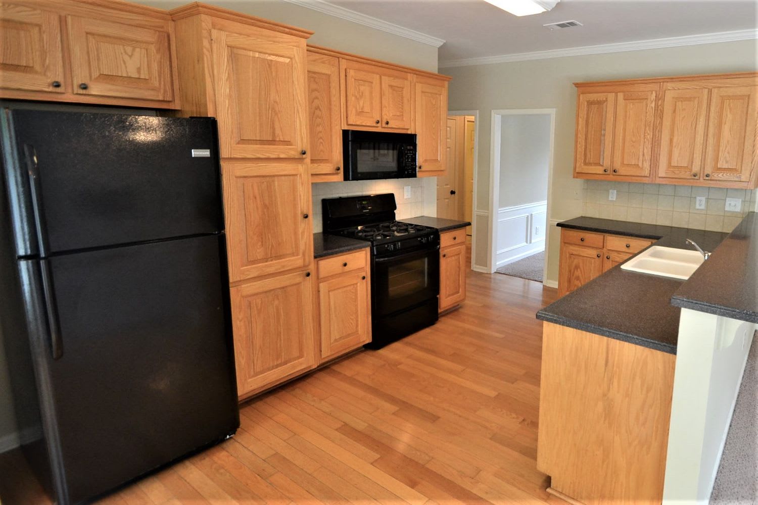 1038 Fountain Lakes Ct photo 4