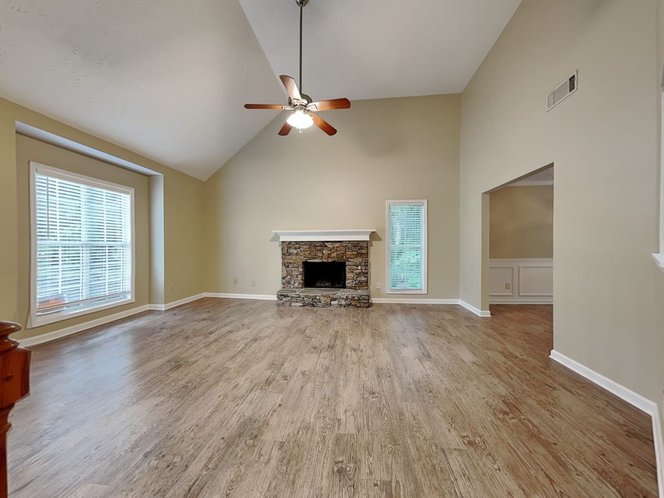 5995 Rolling Oaks Ln photo 5