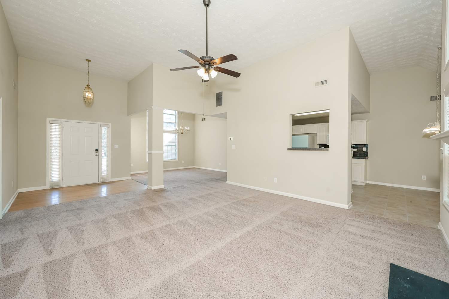 219 Lakeview Pl photo 4