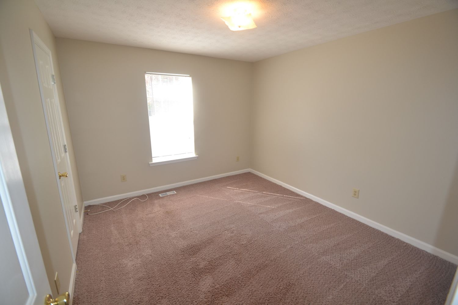 74 McKinley Ct photo 2