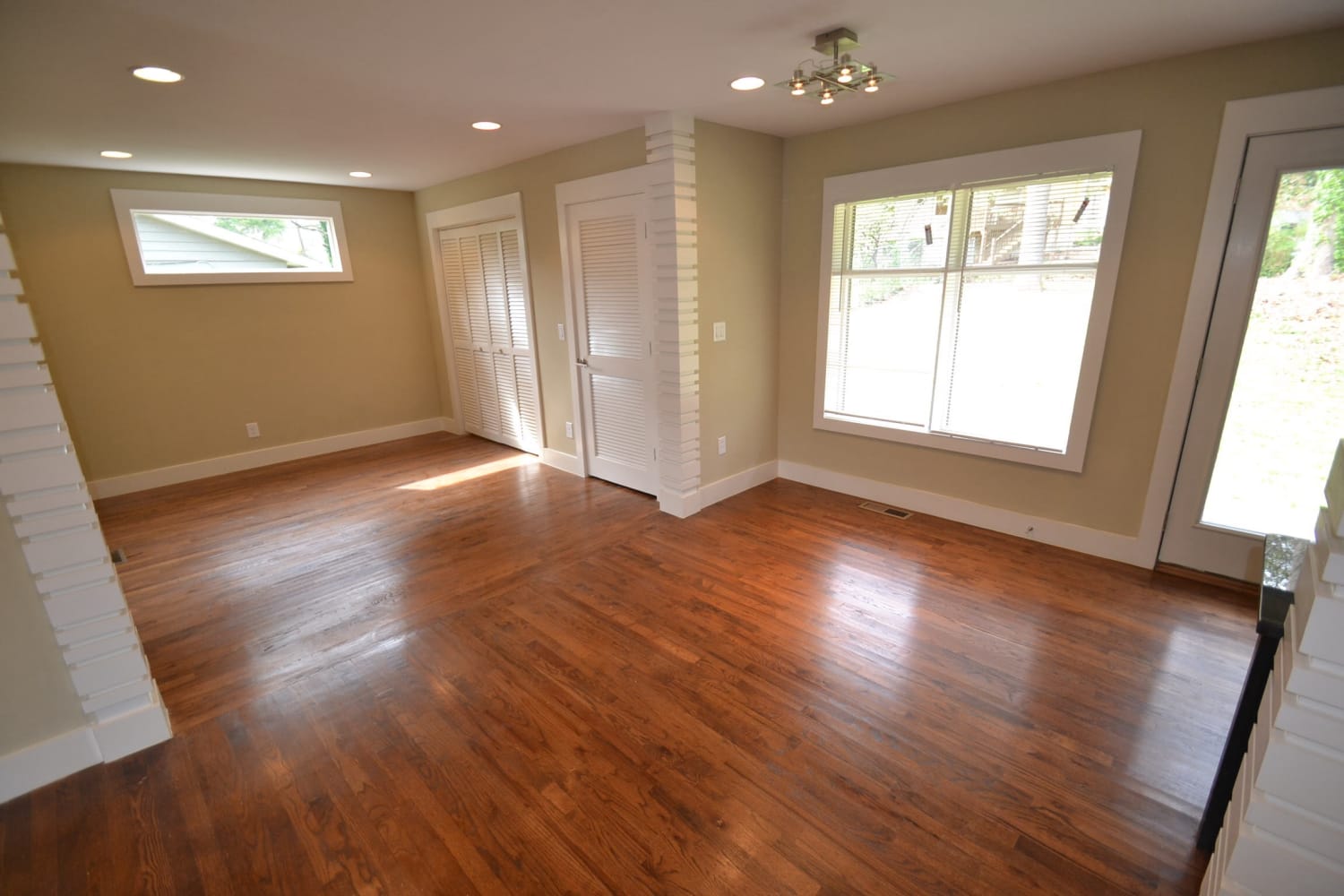 2020 Rodeo Ct SE photo 2
