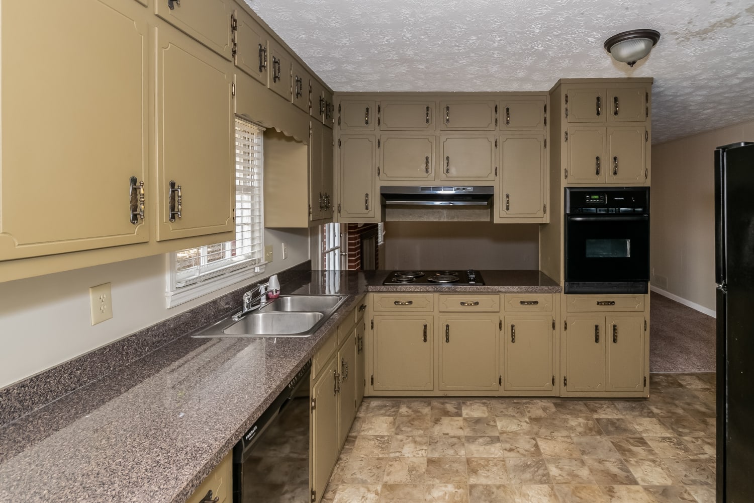 2764 Michelle Cir photo 5