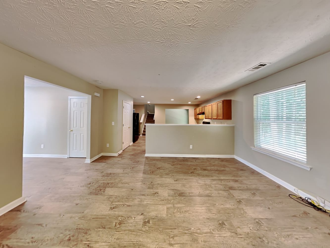 4536 Parkway Cir photo 5