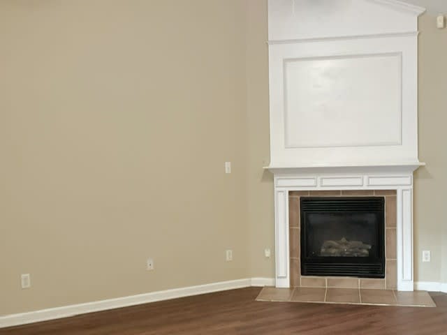 39 Aberdeen Ct photo 3