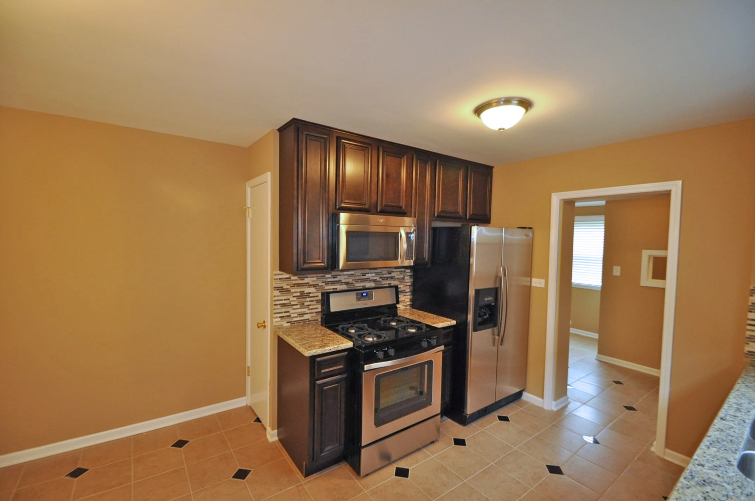 6042 W Bryn Mawr Ave photo 4