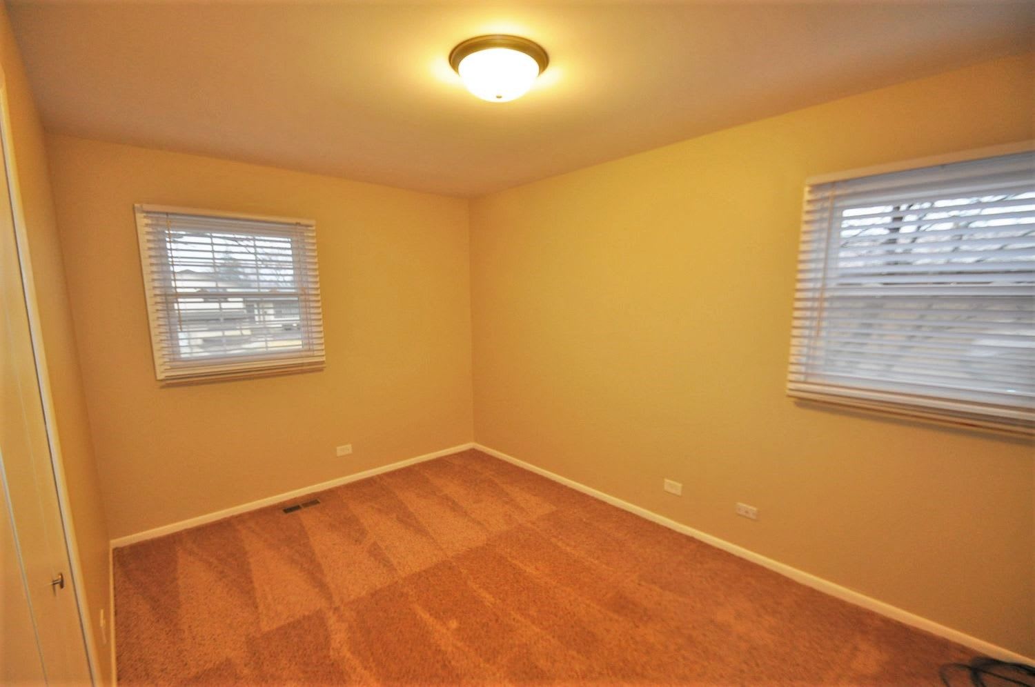 15238 Ridgeland Ave photo 4