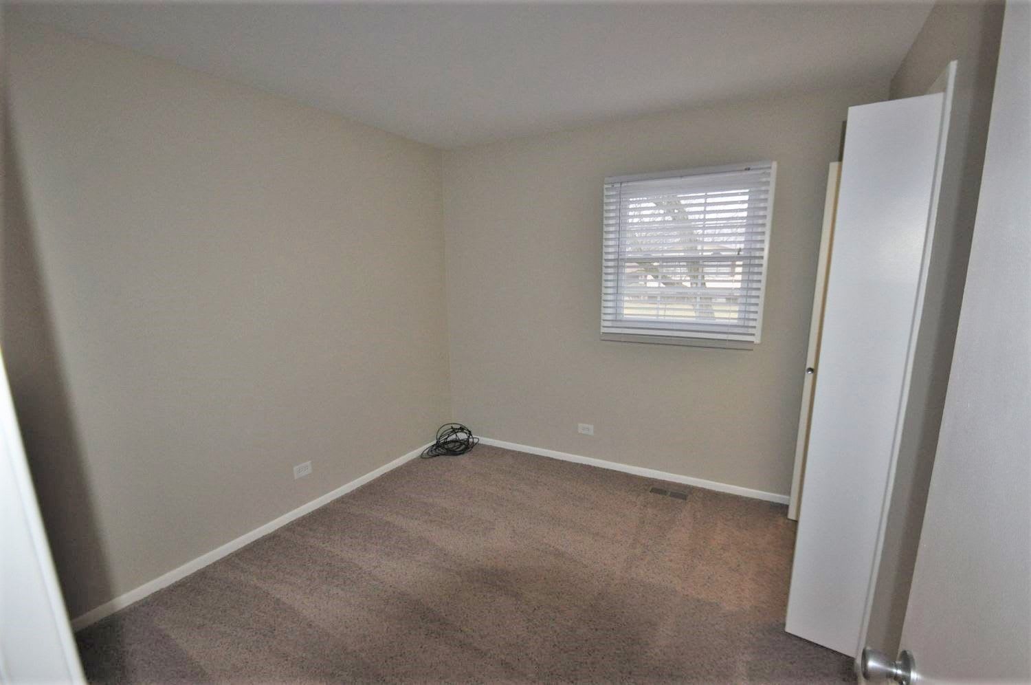 15238 Ridgeland Ave photo 3