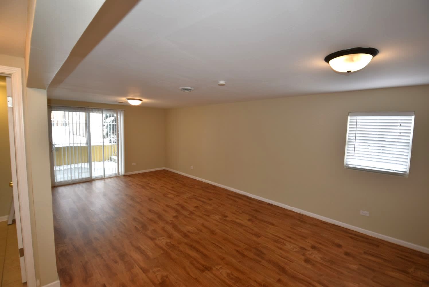 7939 Mason Ave photo 4