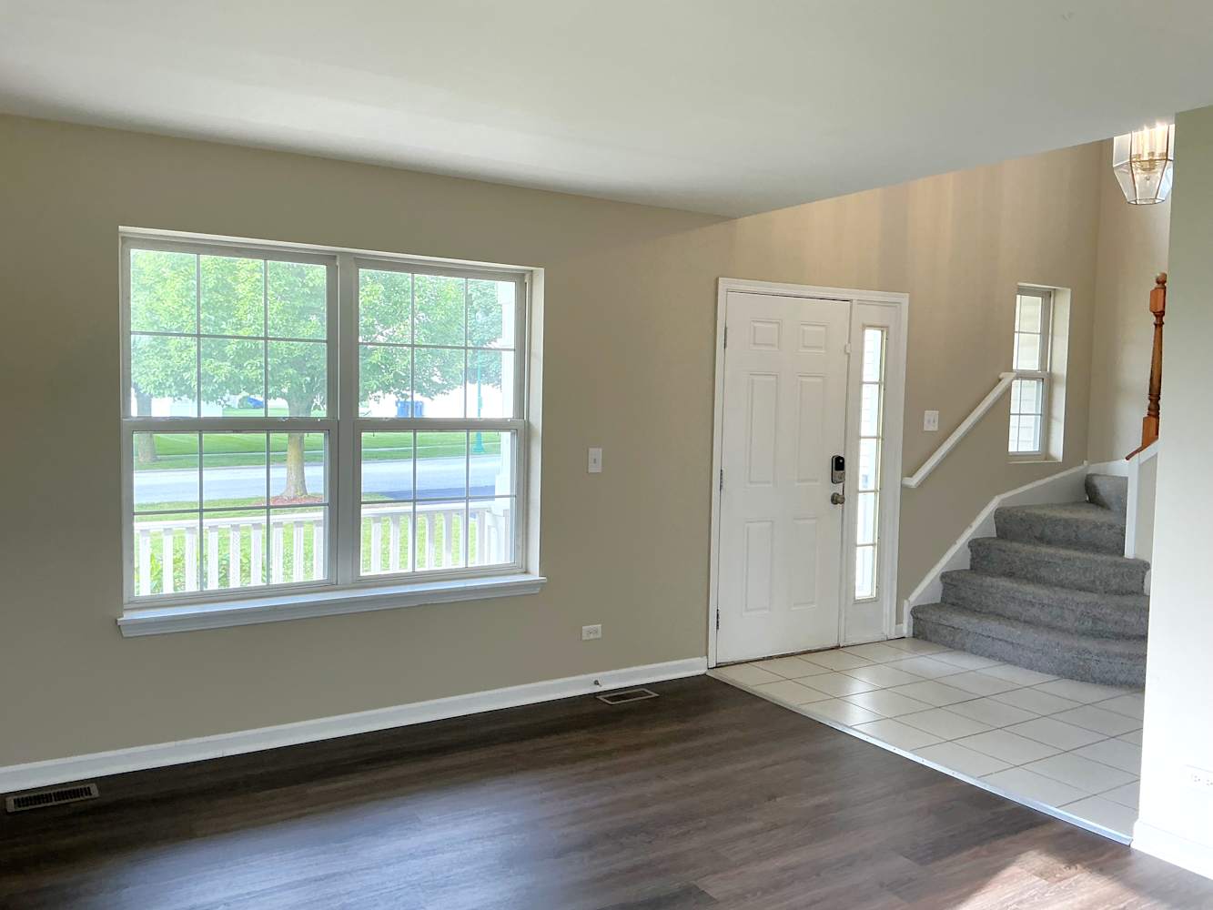 6220 Pond View Dr photo 5