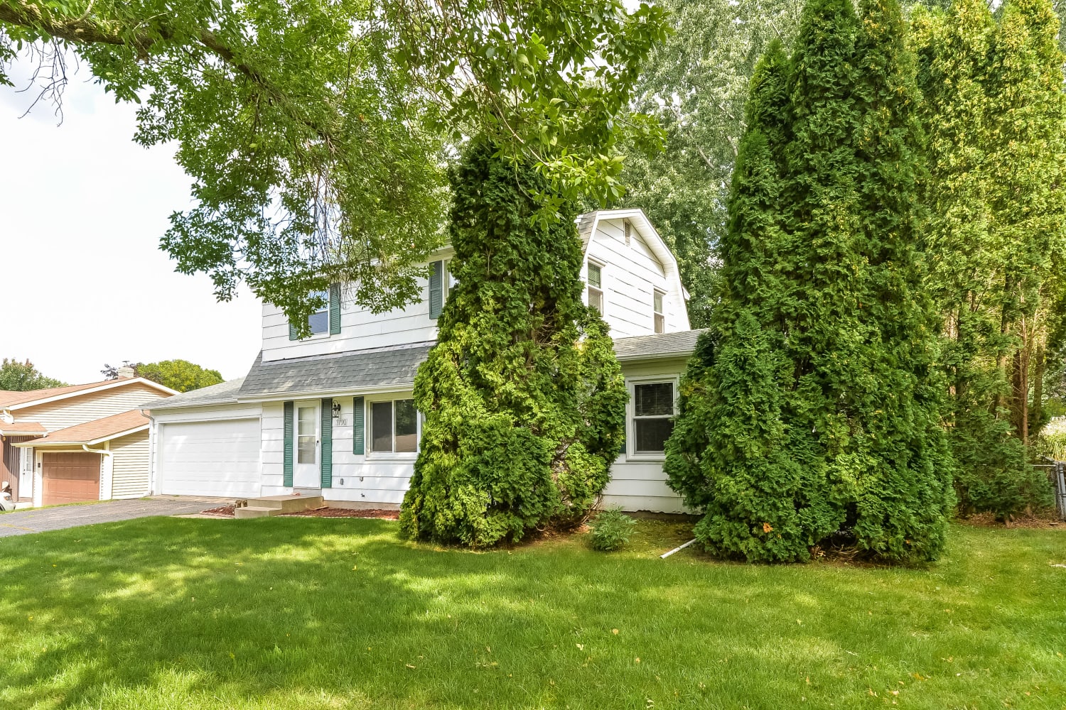 3790 Grand Ave photo 3