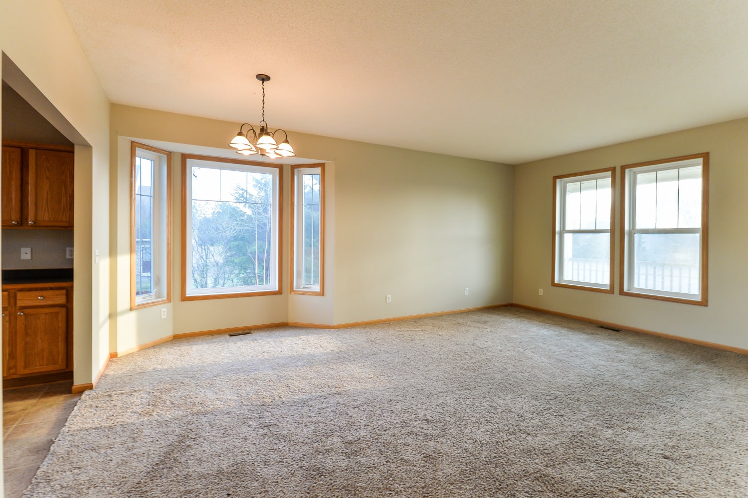 13312 Tulip St NW photo 3
