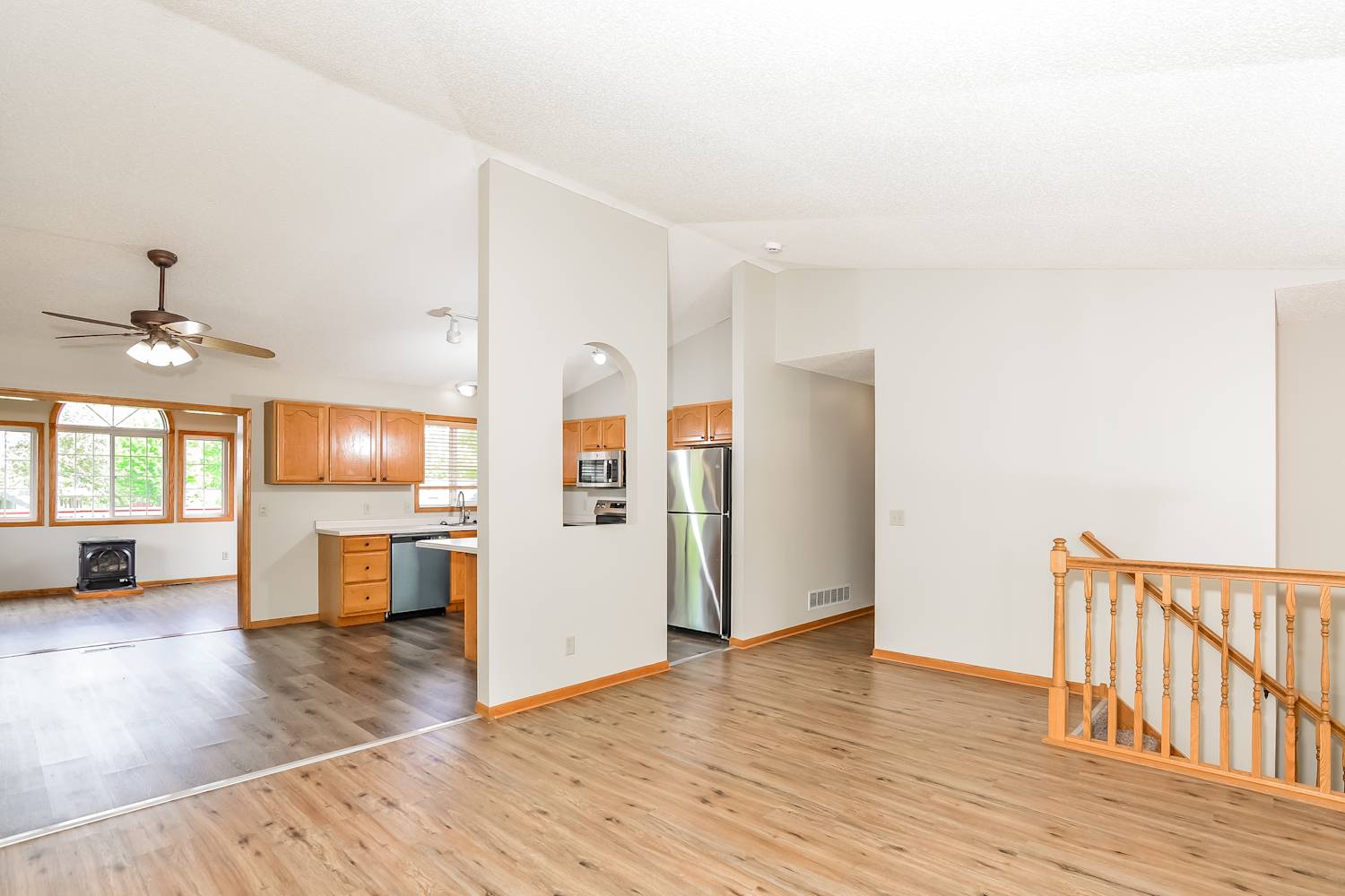 19309 Upland St NW photo 5