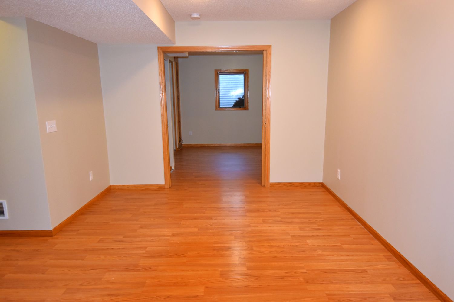 16599 Horizon Ave photo 5