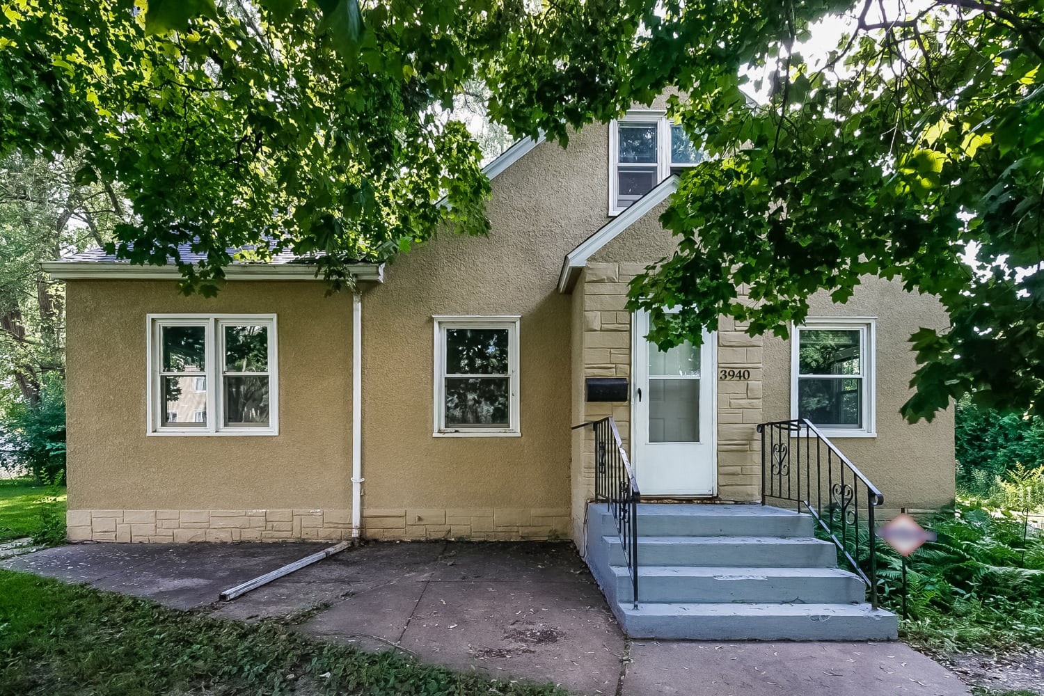 3940 3rd St NE photo 2