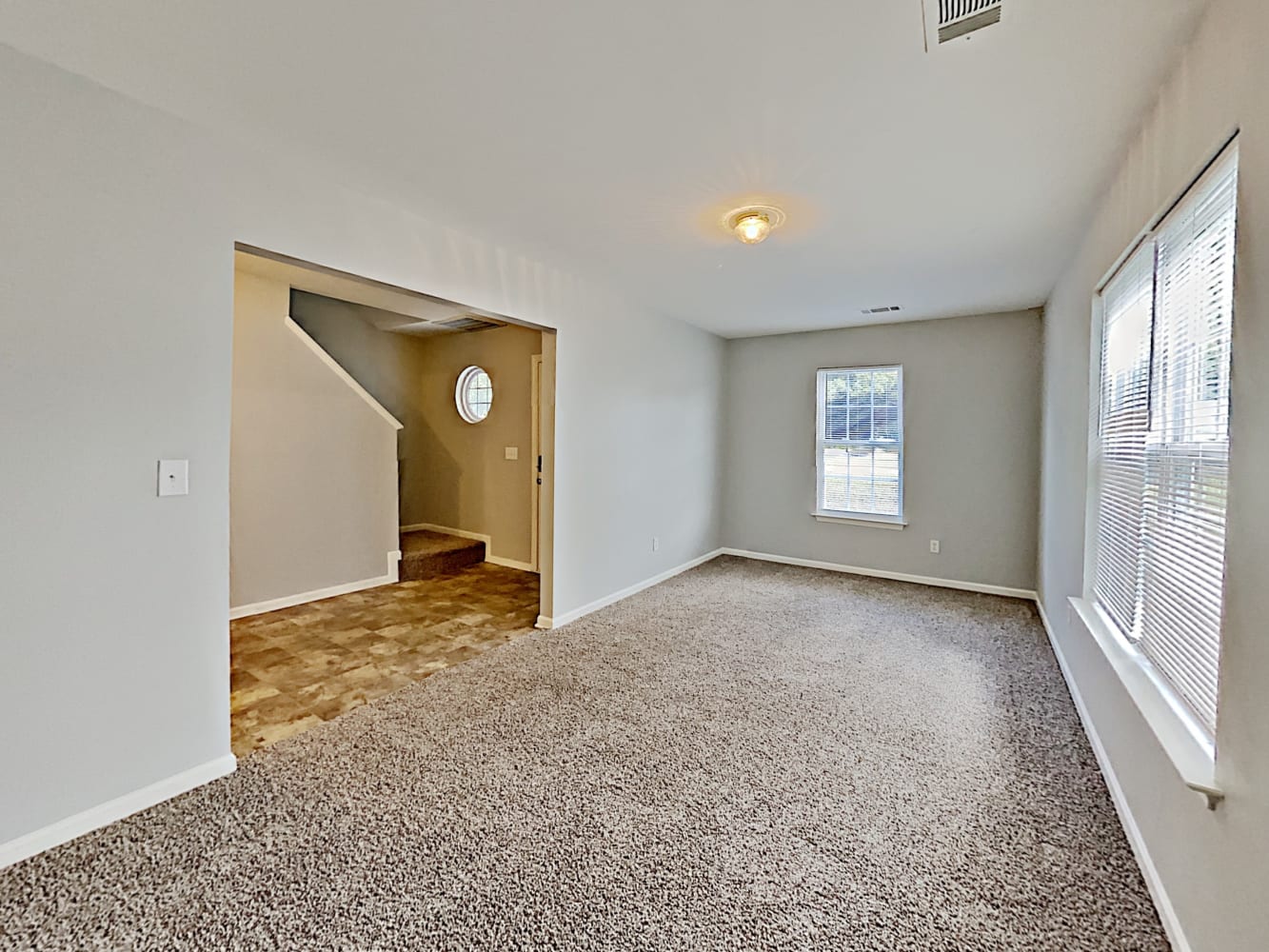 1320 Eastway Dr photo 4