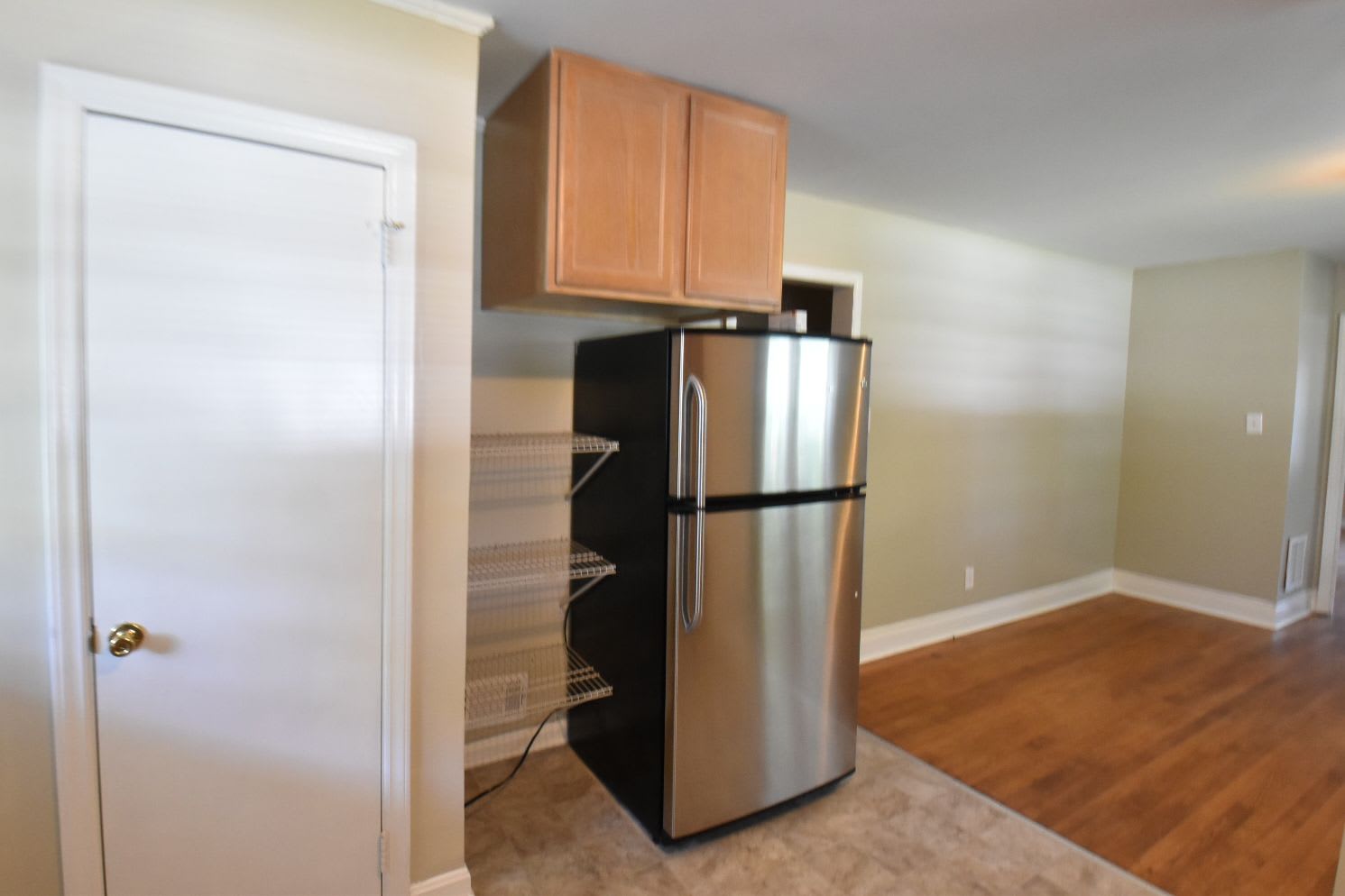 530 Kenlough Dr photo 4