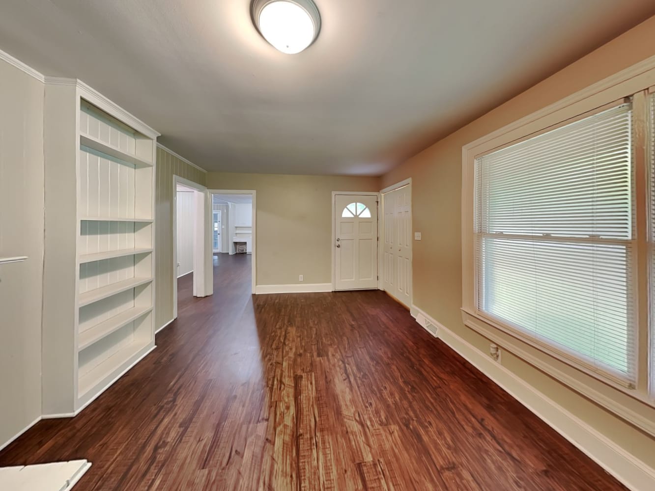 1302 Virginia Ave photo 3