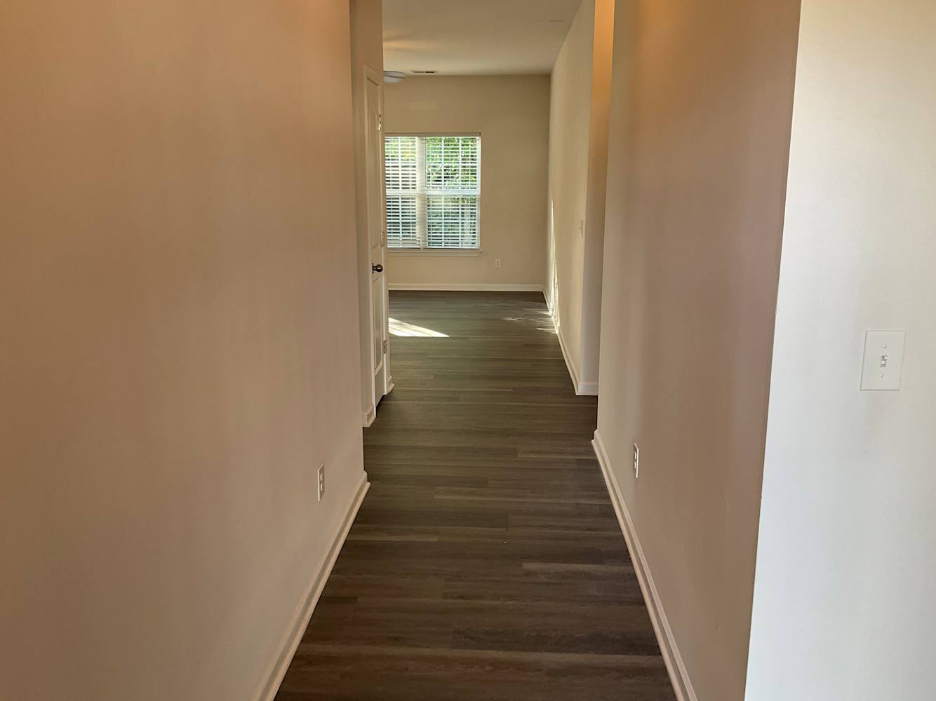 109 Brookbank Ct photo 3
