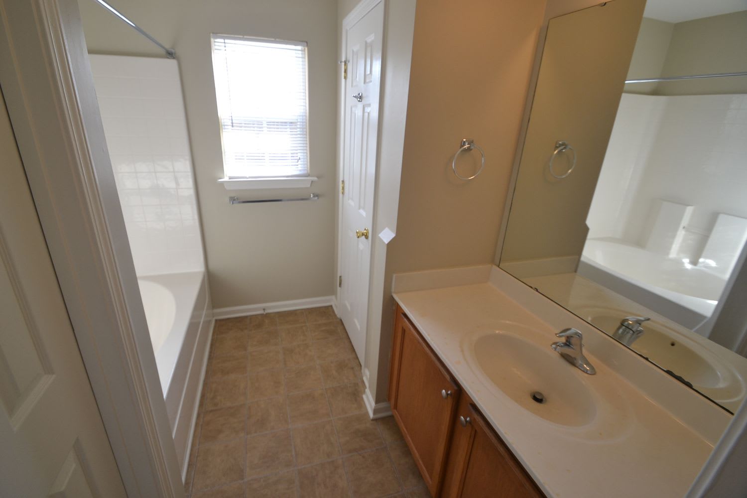 1046 Brianna Way photo 5