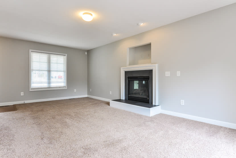 176 Smithwood Dr photo 3